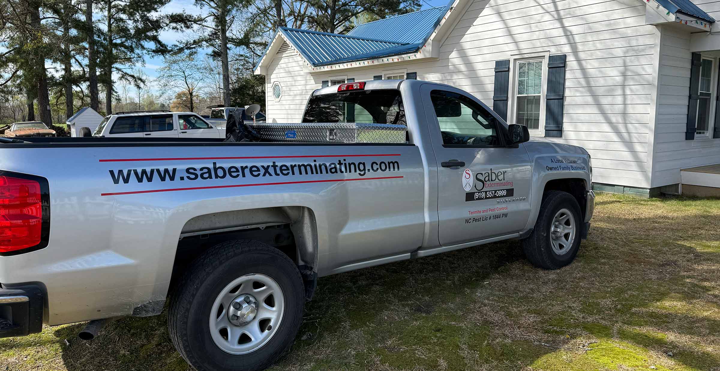 Saber-Exterminating-Truck2 Saber Exterminating Truck